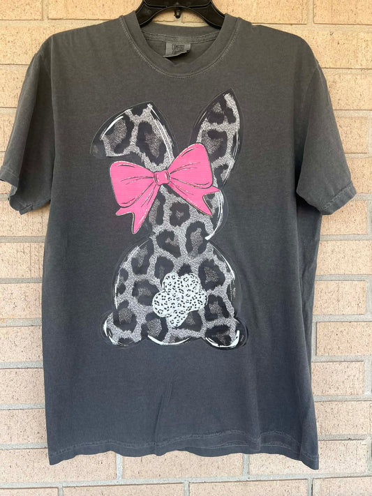 bunny with pink bow tee
