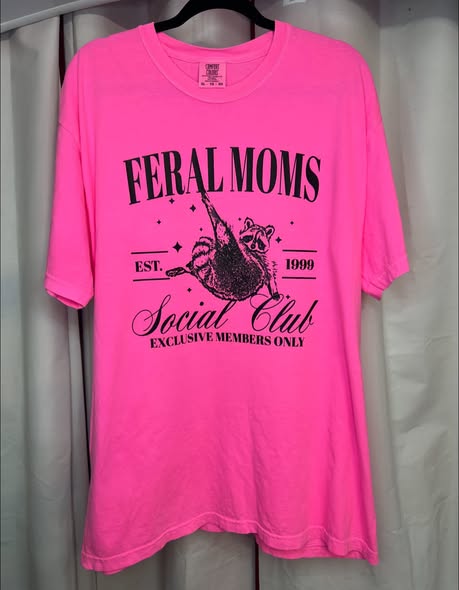 FERAL MAMA TEE