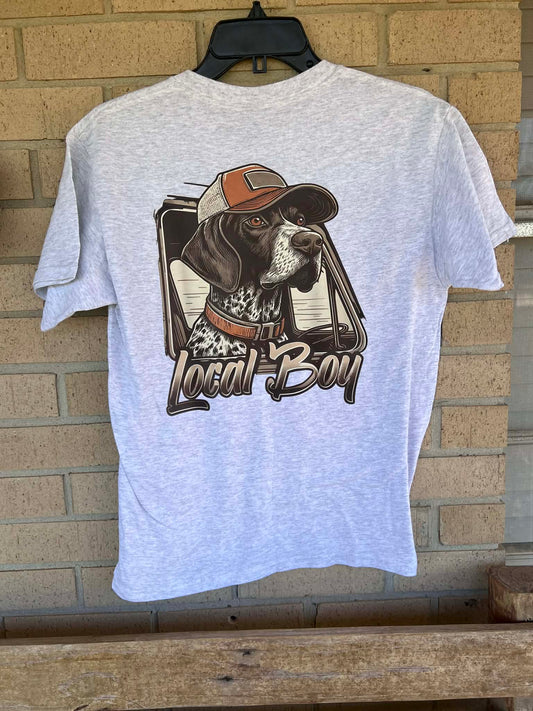 Bird dog looking out truck window tee