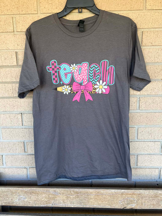 Retro checkered teach floral tee