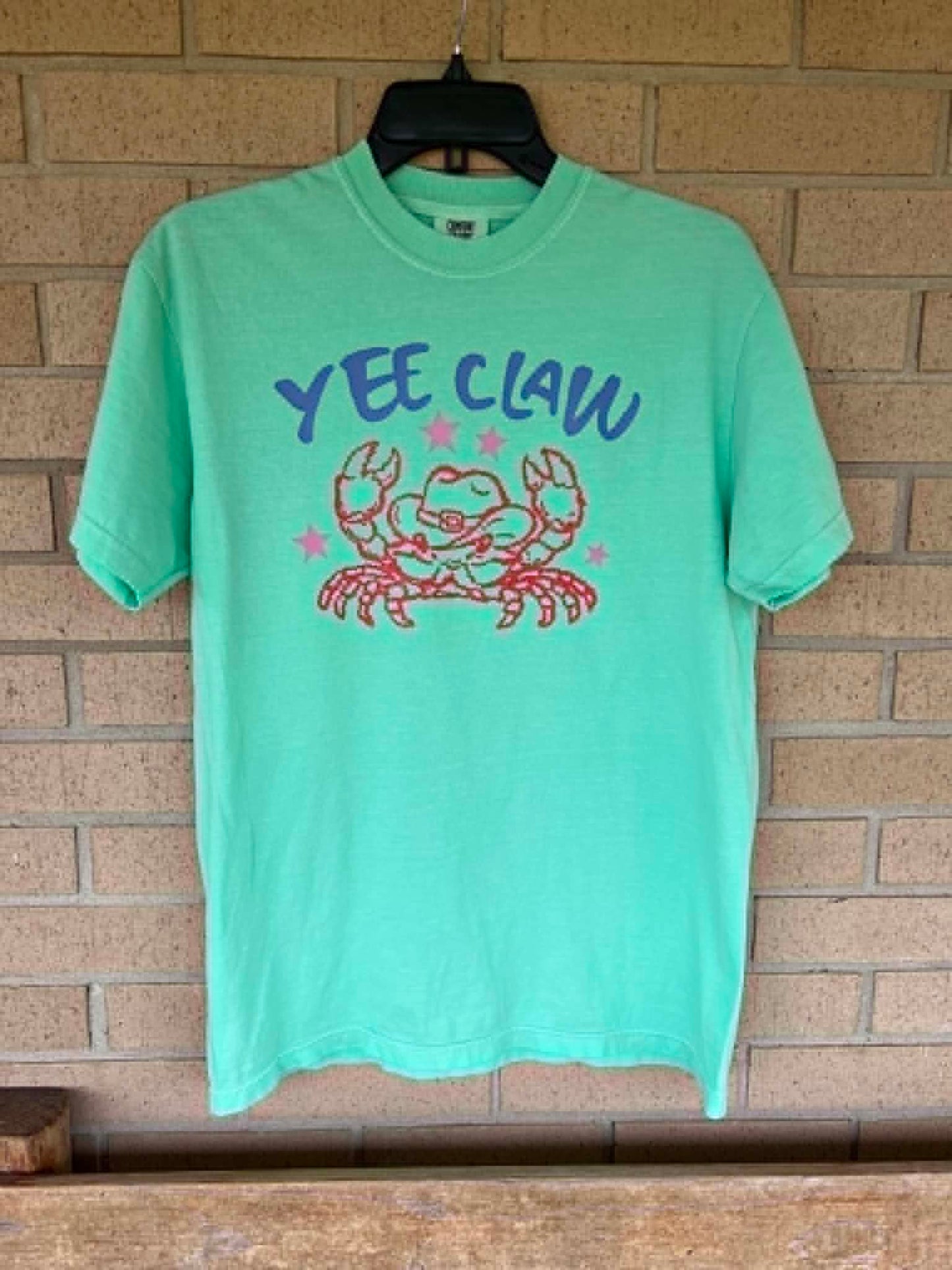 Yee claw tee