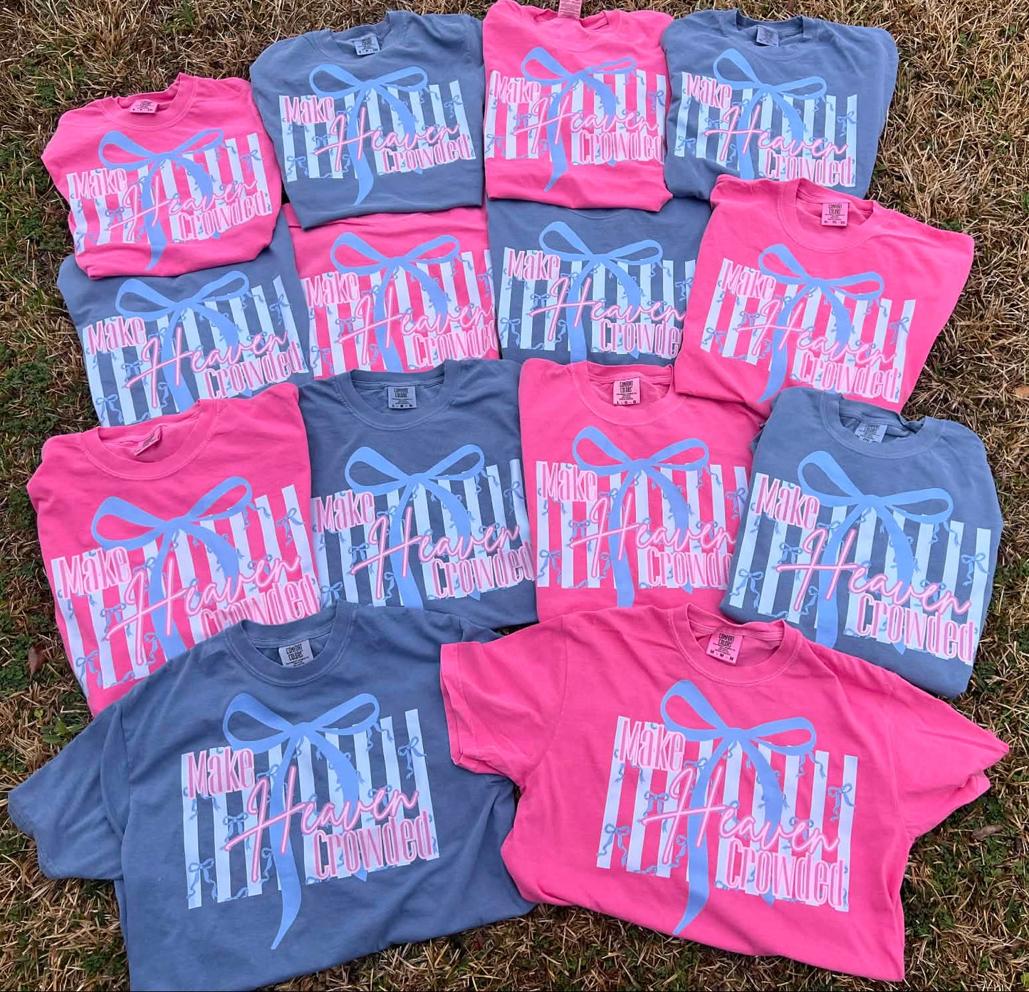 Make Heaven crowded with dainty bow tee